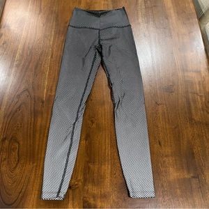 Beyond Yoga Spot On High Waisted 7/8 Yoga Leggings Size XS